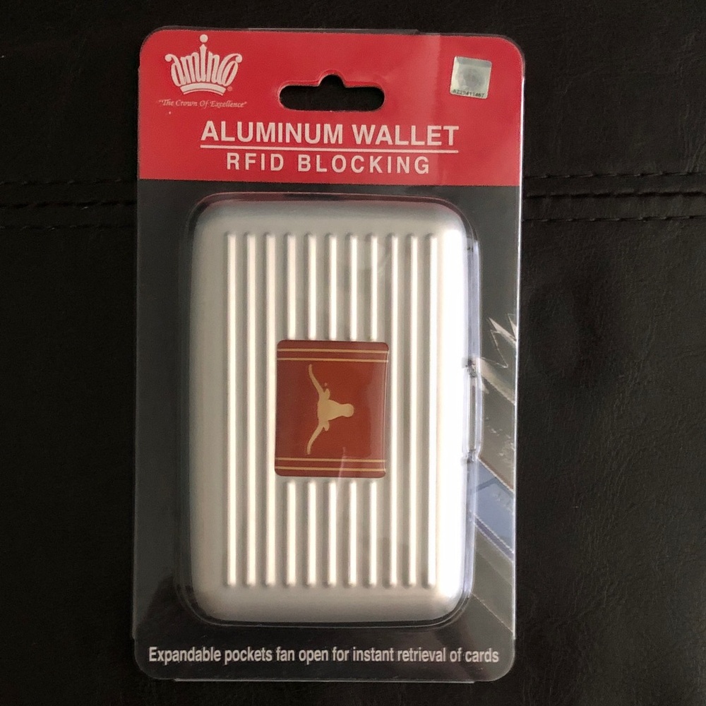 New in package: UT Aluminum RFID Blocking Wallet